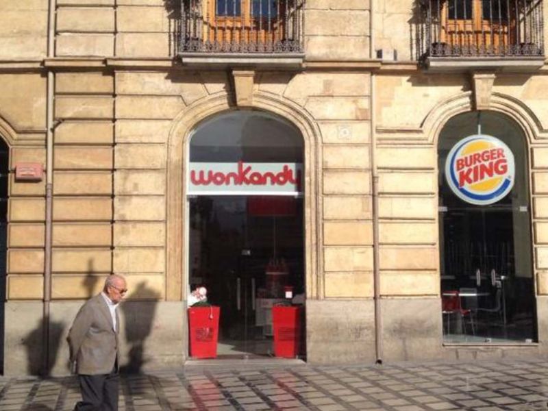 Puerta Real (Granada).  en Granada