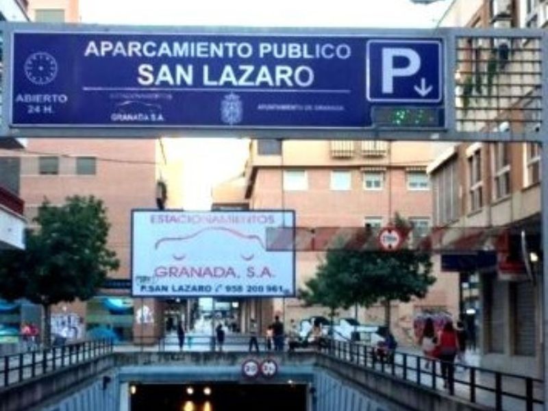 Parking San Lázaro (Granada).  en Granada