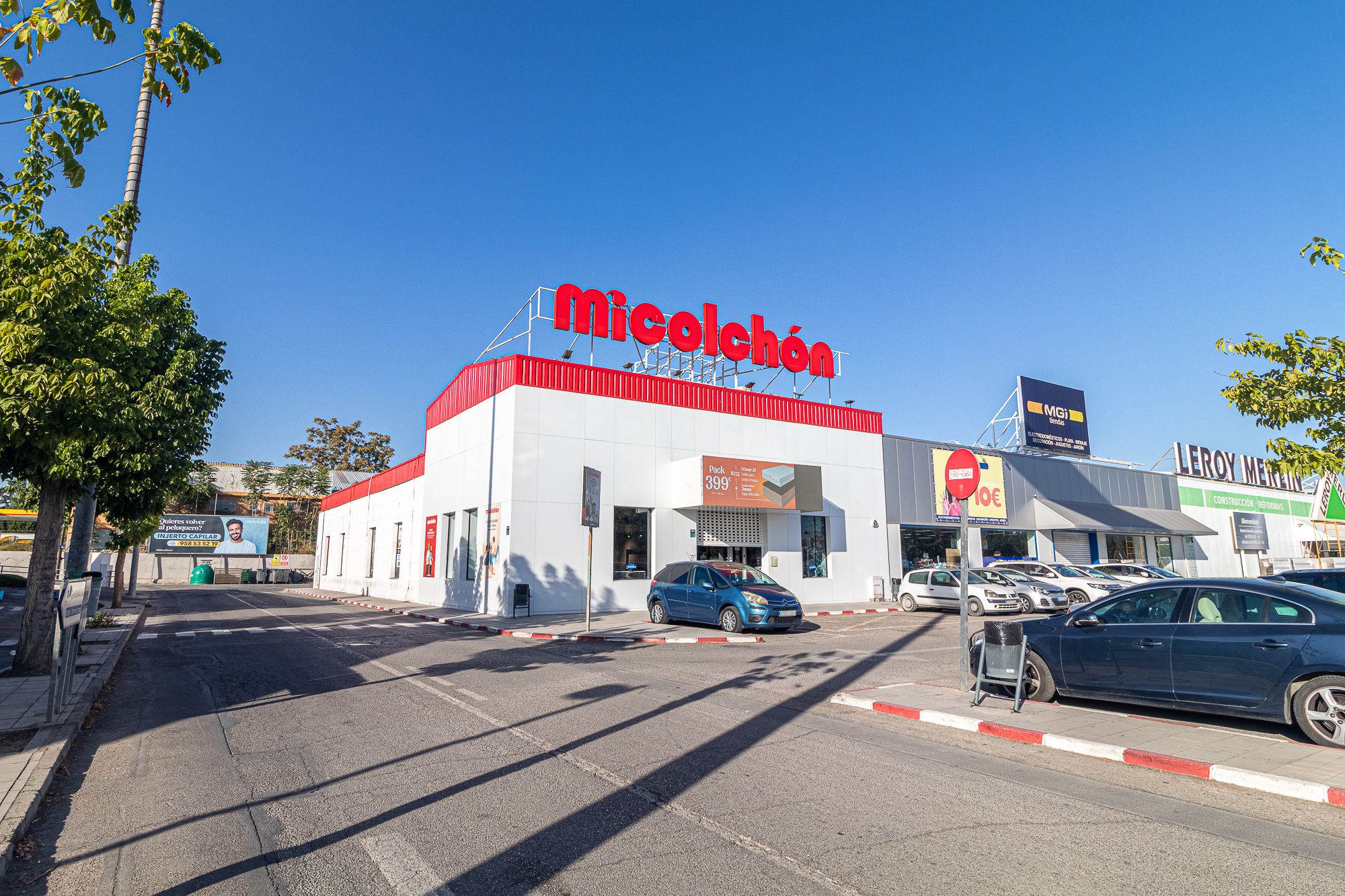 Contacta con nosotros.  en Granada